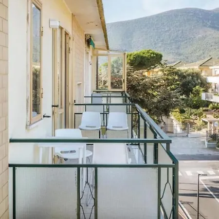 Apartman Maison Olga - Incantevole Nuovo Trilocale Vista Mare Con Parcheggio